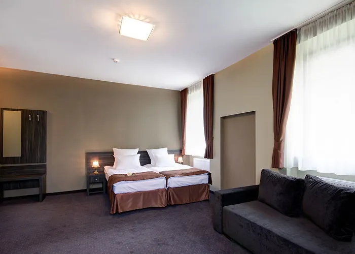 Palac Szálloda Brzezina